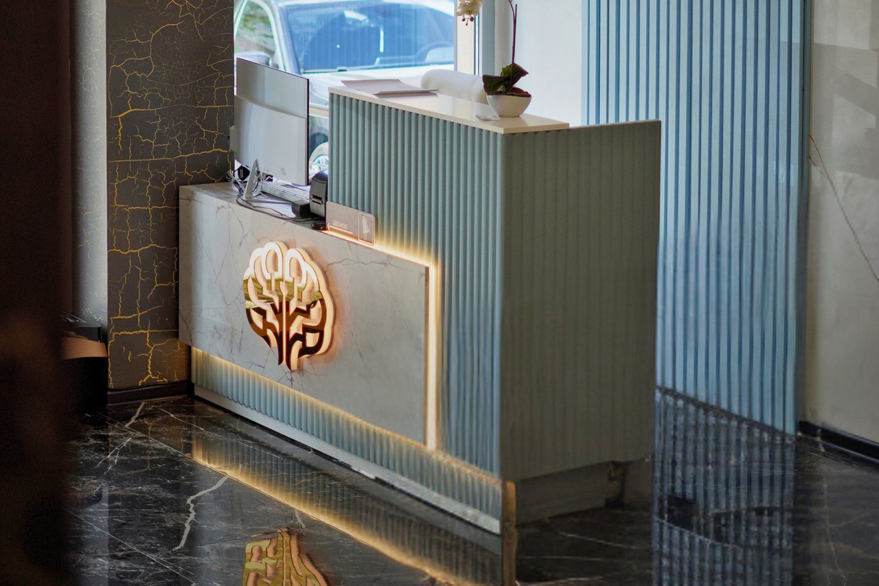 Ресепшн клиники Synapse Clinic в Ставрополе